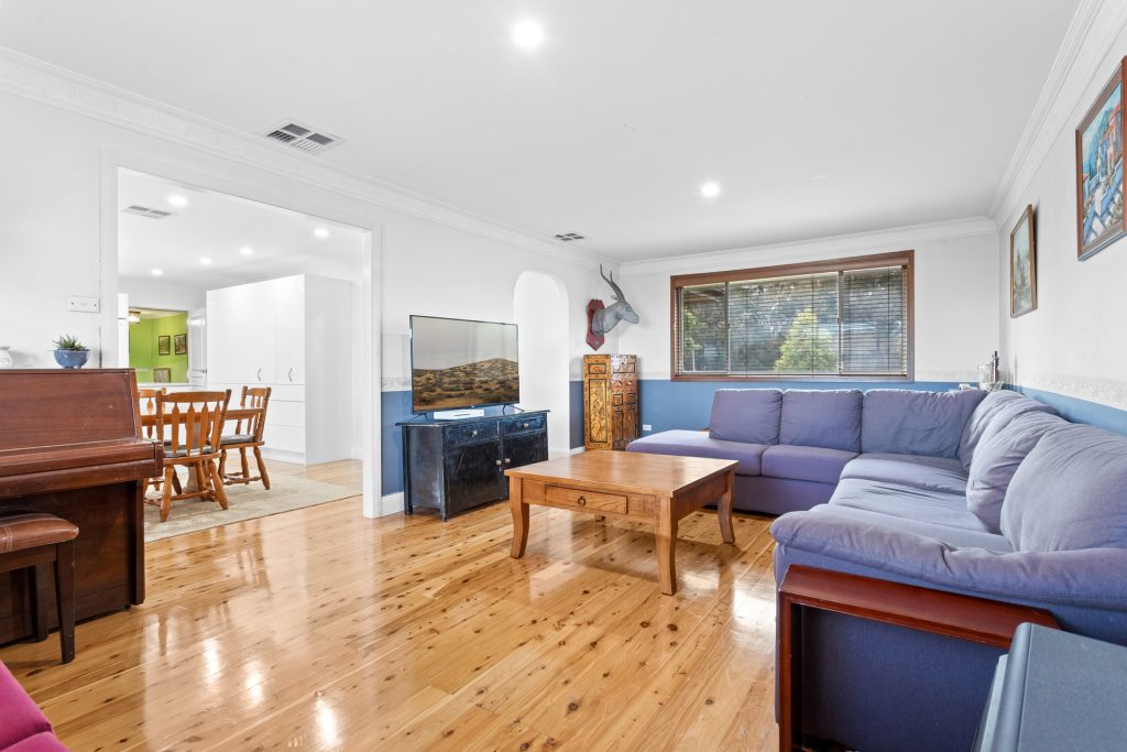 Sold - 17 James Cook Drive - New Property in Kings Langley - Real Estate by Peter Sutherland