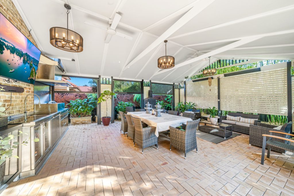 Sold - 8 Dunbar Place - New Property in Kellyville - Real Estate by Corie Sciberras