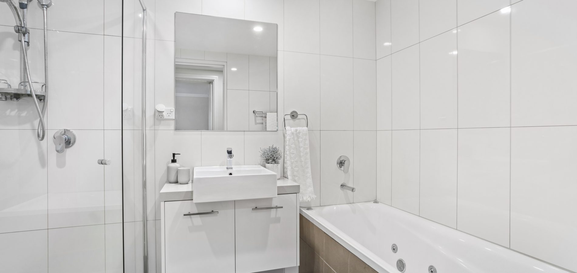 Sold - 19/9 Garthowen Crescent - New Property in Castle Hill - Real Estate by David Choy