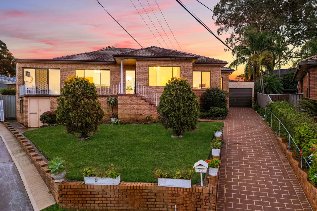 Sold - 19 Calla Grove - New Property in Pendle Hill - Real Estate by Amit Nayak