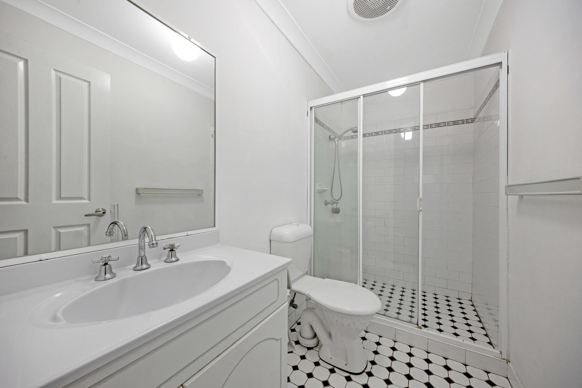 Sold - 3/1 Dutton Place - New Property in Glenmore Park - Real Estate by Deepak Gaur