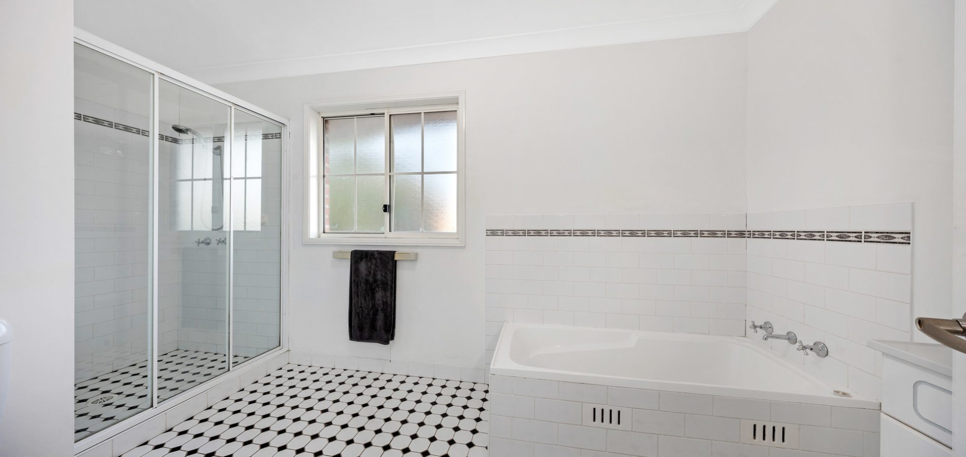 Sold - 3/1 Dutton Place - New Property in Glenmore Park - Real Estate by Deepak Gaur