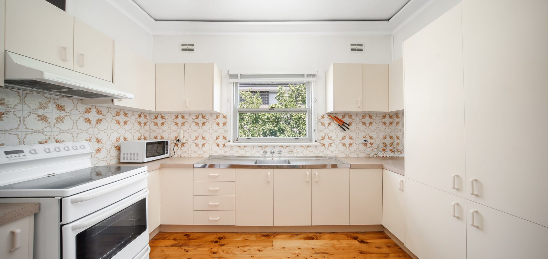 Sold - 22 Arnett Street - New Property in Pendle Hill - Real Estate by Tariq Jameel