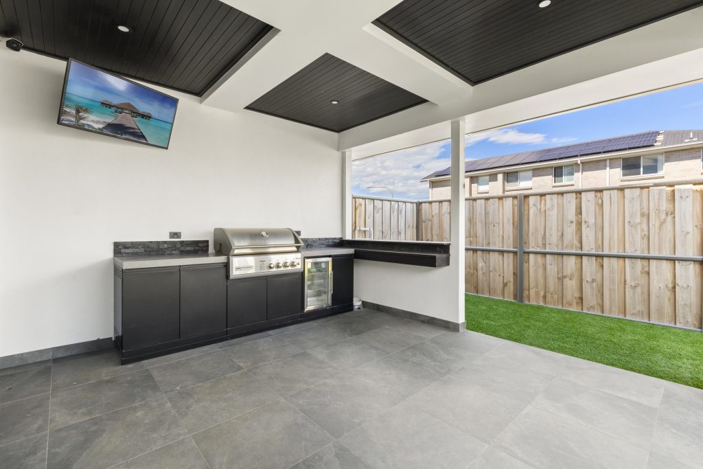 Sold - 5 Empire Drive (gables) - New Property in Box Hill - Real Estate by Brett Humby