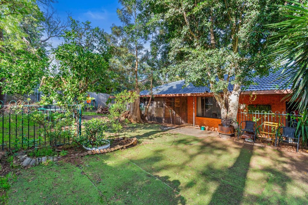 Sold - 33 Hutchins Crescent - New Property in Kings Langley - Real Estate by Kim McChlery