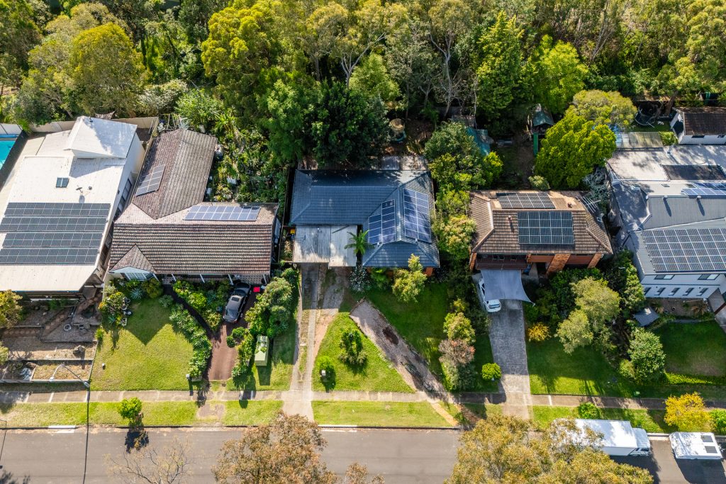 Sold - 33 Hutchins Crescent - New Property in Kings Langley - Real Estate by Kim McChlery