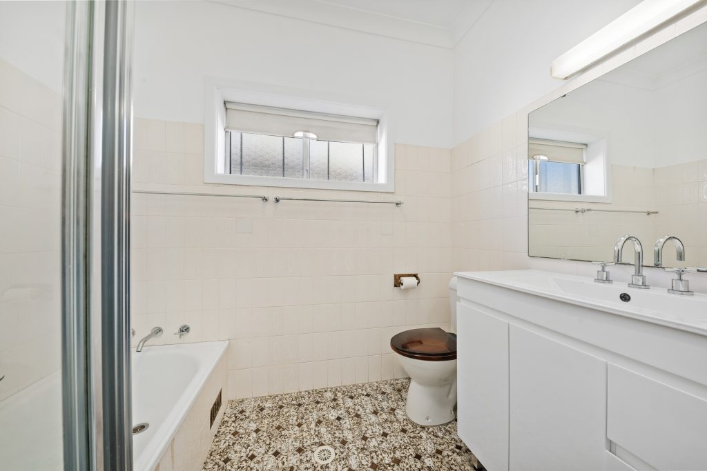 Sold - 135 Great Western Highway - New Property in Mays Hill - Real Estate by Joel Hollings