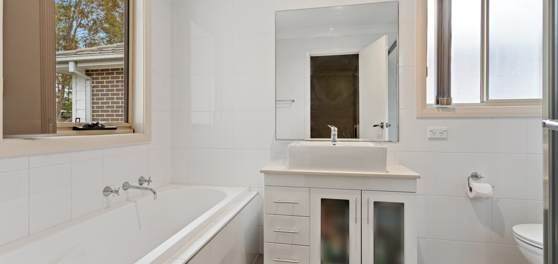 Sold - 18 Hollows Parade - New Property in Ropes Crossing - Real Estate by Peter Sutherland