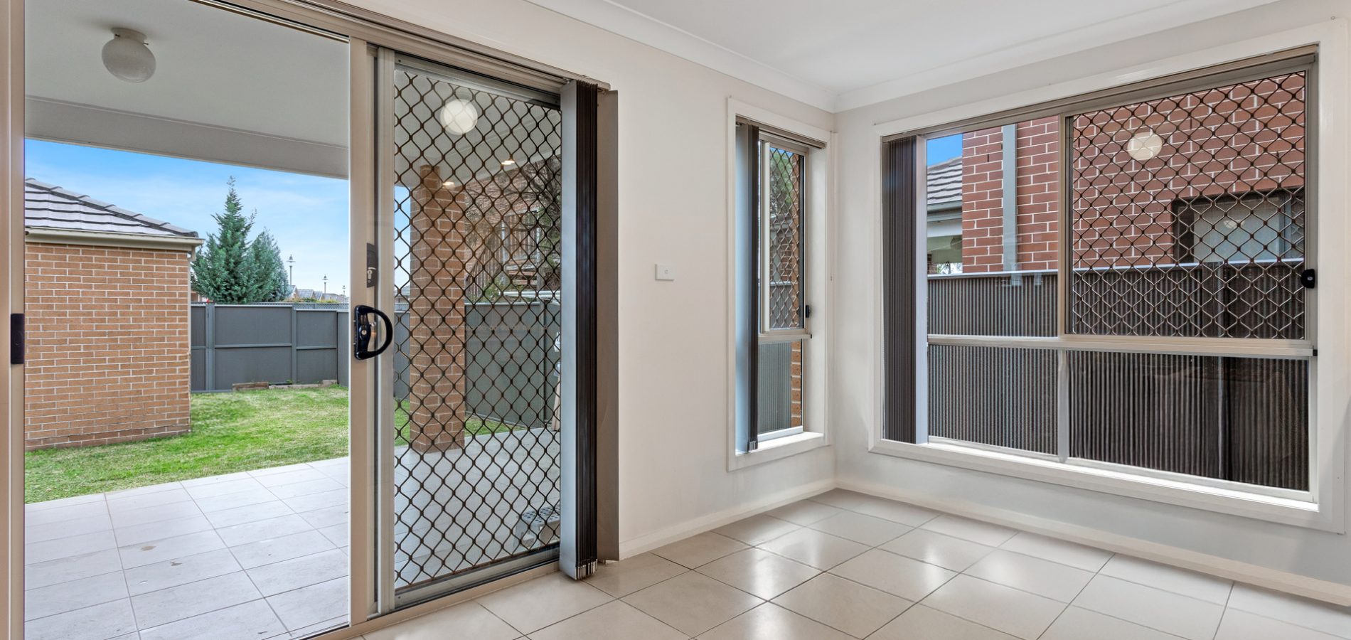 Sold - 18 Hollows Parade - New Property in Ropes Crossing - Real Estate by Peter Sutherland