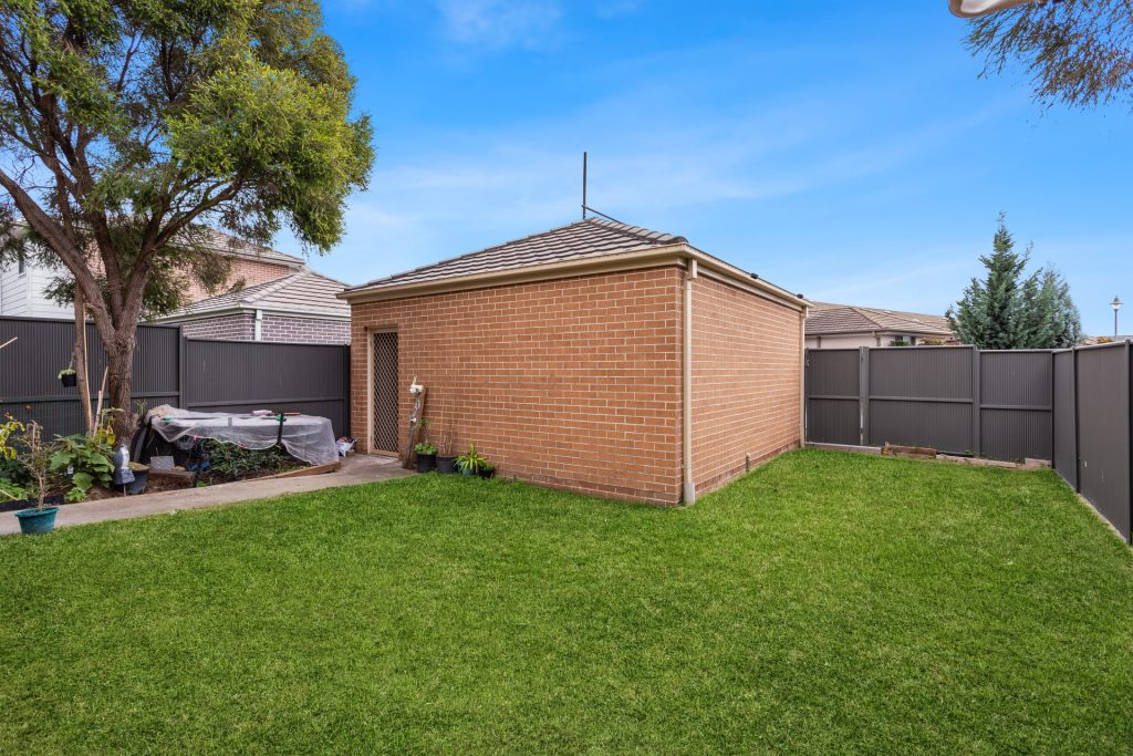 Sold - 18 Hollows Parade - New Property in Ropes Crossing - Real Estate by Peter Sutherland