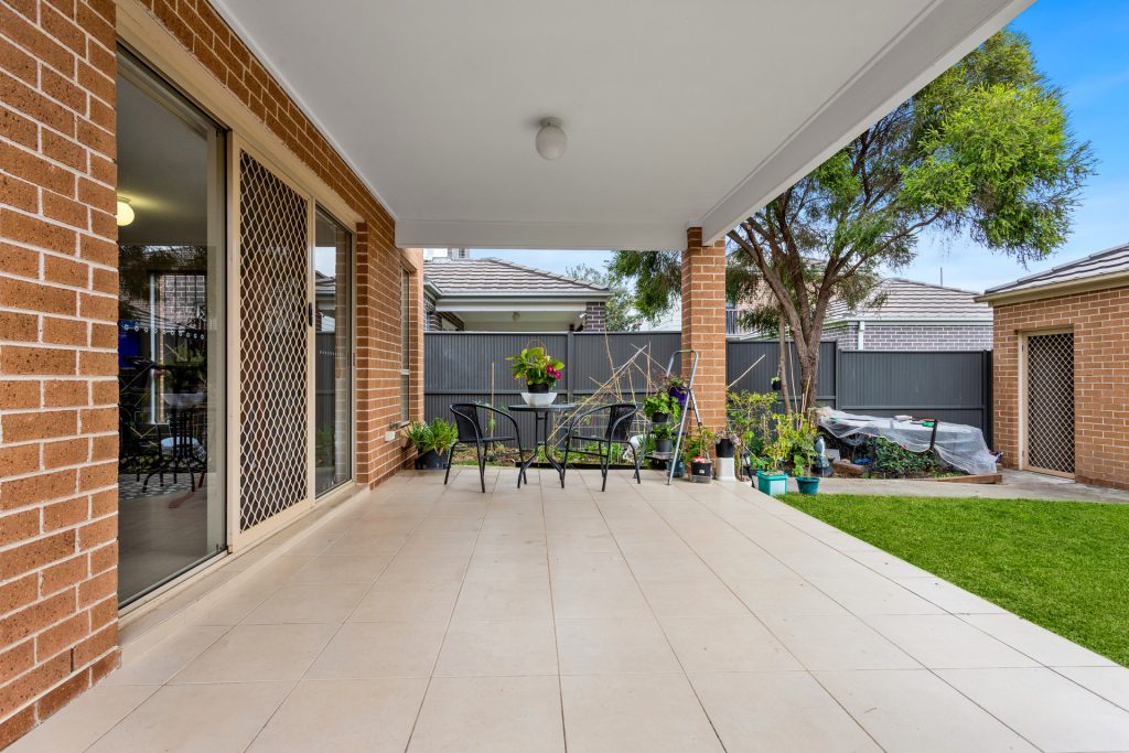 Sold - 18 Hollows Parade - New Property in Ropes Crossing - Real Estate by Peter Sutherland