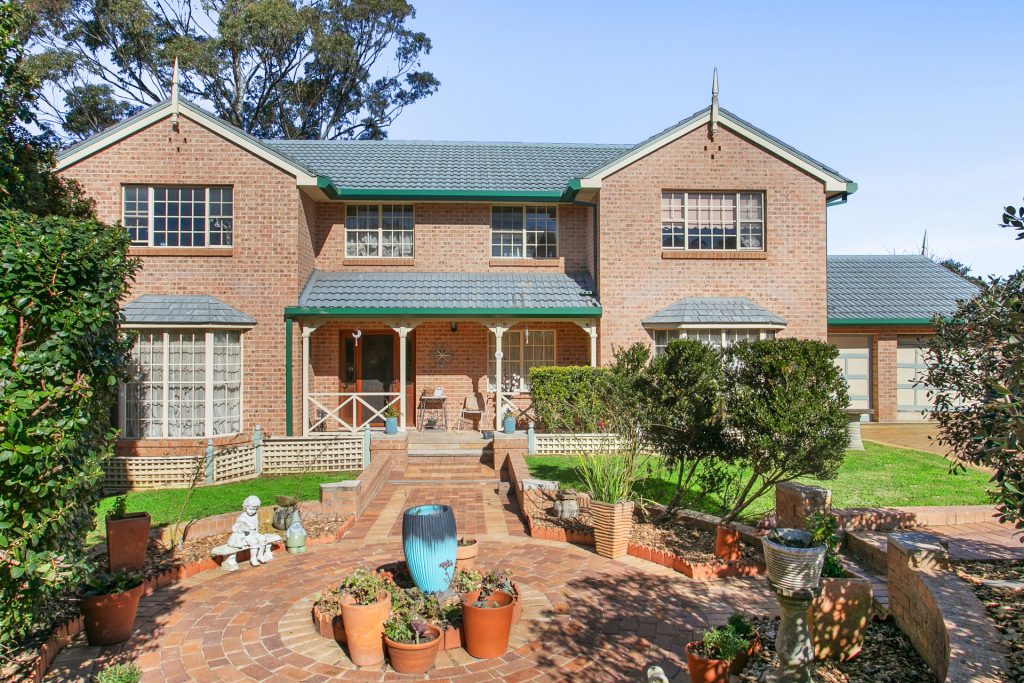 Sold - 11 Illyarie Place - New Property in Castle Hill - Real Estate by David Choy