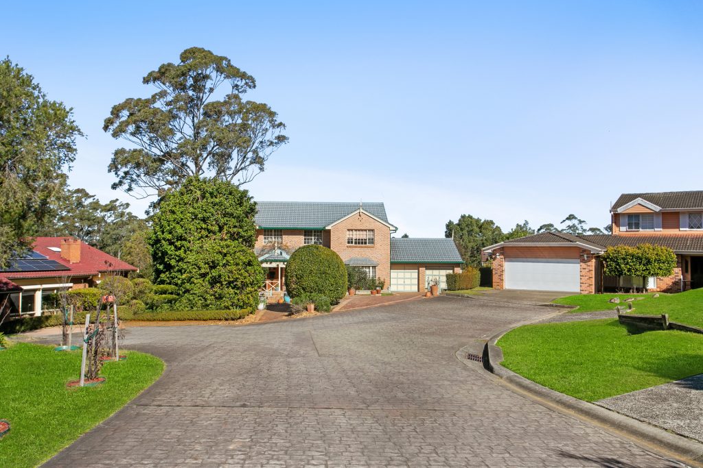 Sold - 11 Illyarie Place - New Property in Castle Hill - Real Estate by David Choy