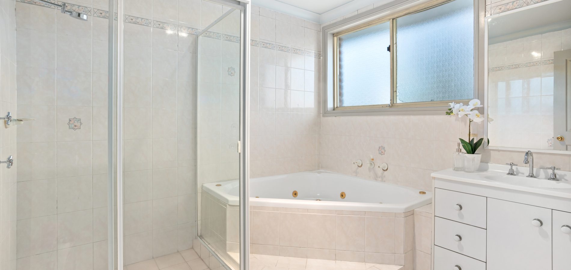 Sold - 4 Broadoak Place - New Property in Castle Hill - Real Estate by David Choy