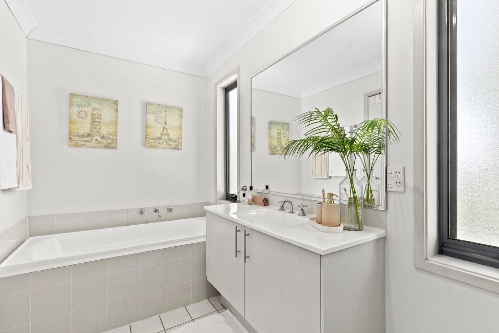 Sold - 47 Somersby Circuit - New Property in Acacia Gardens - Real Estate by Ben Davenport