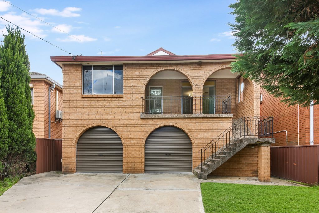Sold - 71 Pitt Street - New Property in Parramatta - Real Estate by Team Aaron X Rowan