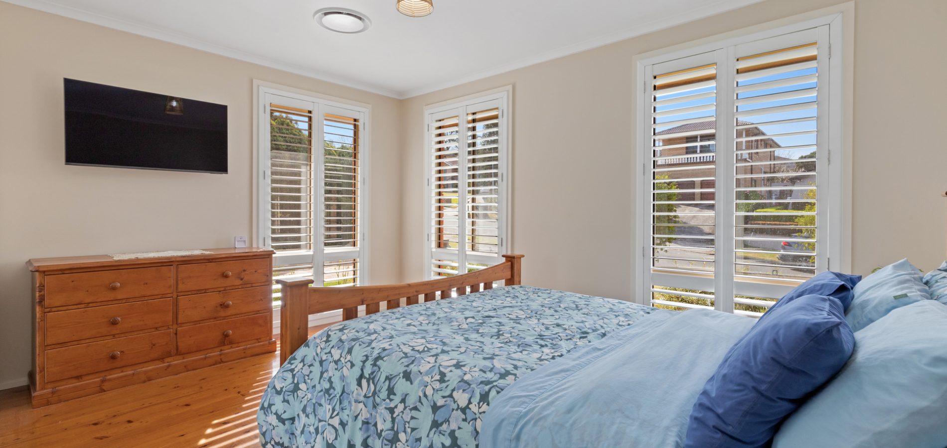 Sold - 19 Sparman Crescent - New Property in Kings Langley - Real Estate by Kim McChlery