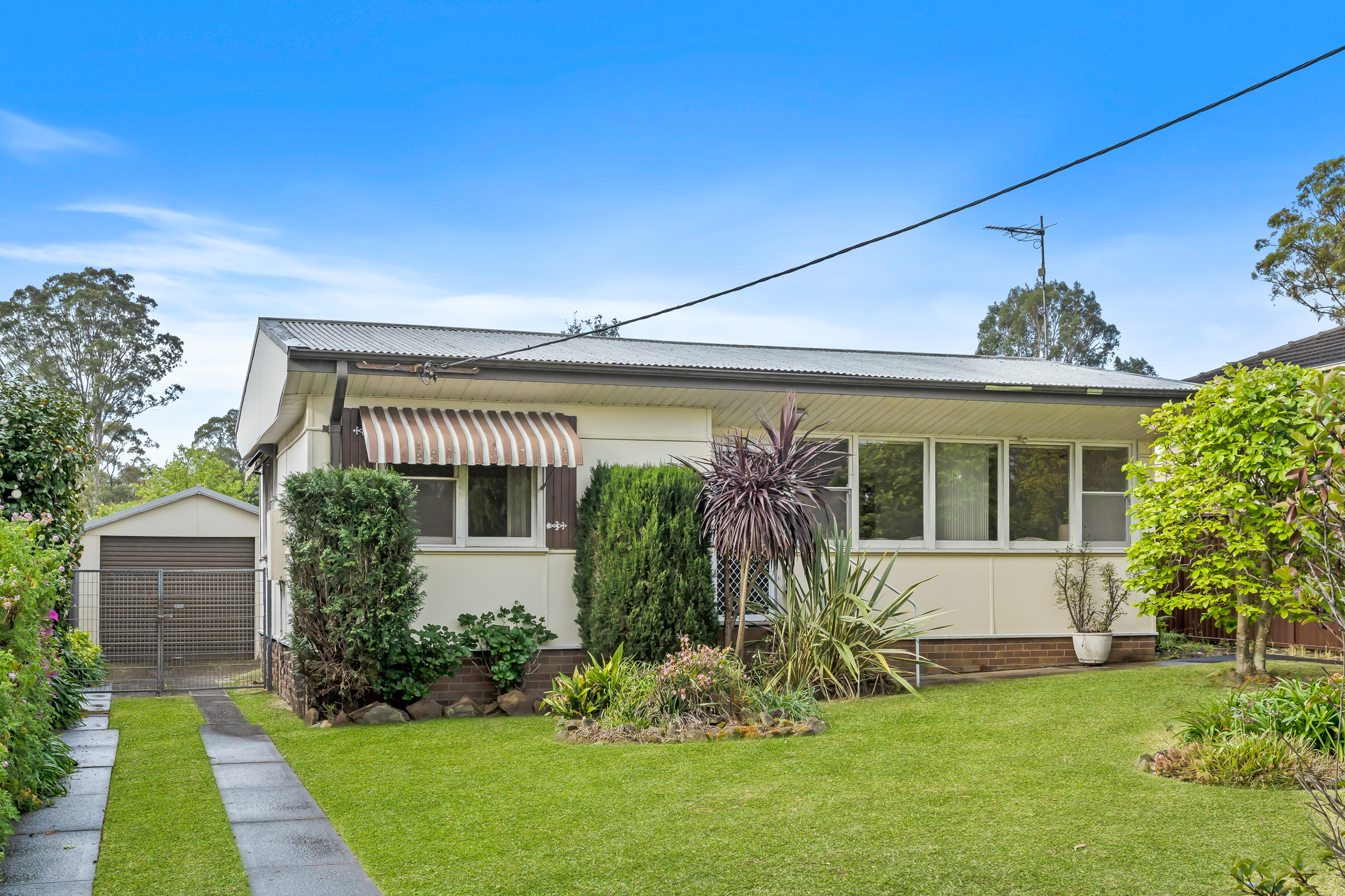 Sold - 4 Gardenia Grove - New Property in Lalor Park - Real Estate by Joel Hollings