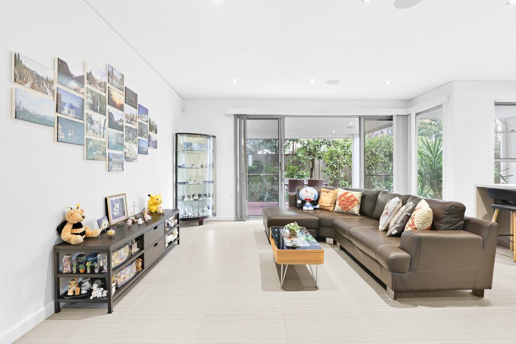 Sold - 6 Lakeside Crescent - New Property in Norwest - Real Estate by Maree McCrorie