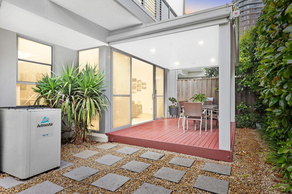 Sold - 6 Lakeside Crescent - New Property in Norwest - Real Estate by Maree McCrorie