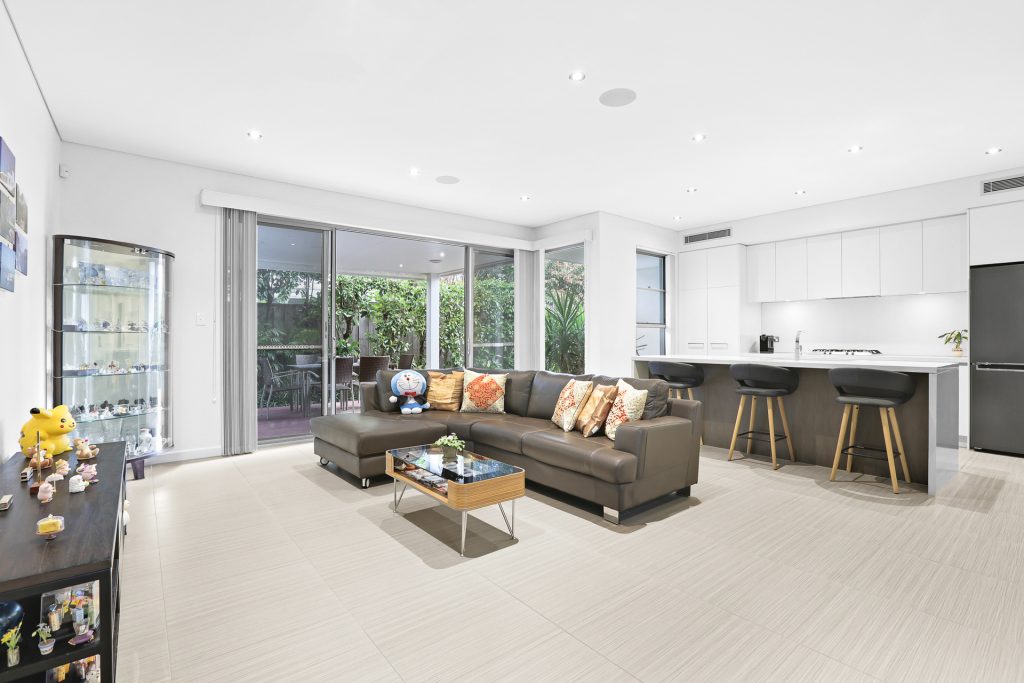 Sold - 6 Lakeside Crescent - New Property in Norwest - Real Estate by Maree McCrorie