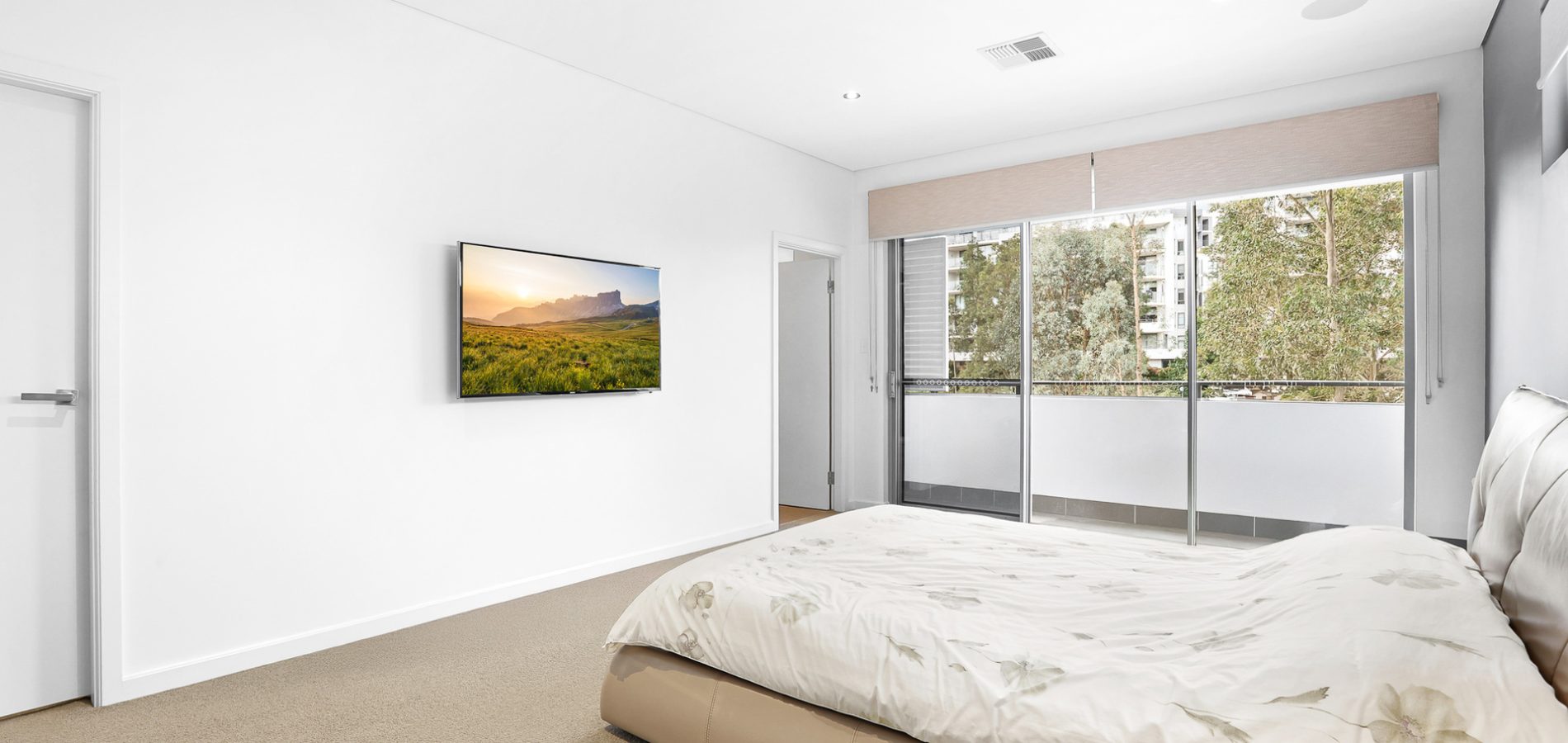 Sold - 6 Lakeside Crescent - New Property in Norwest - Real Estate by Maree McCrorie