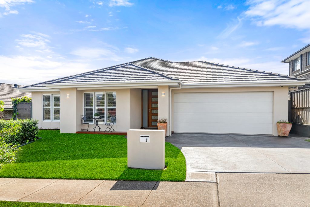 Sold - 21 Lakefield Avenue - New Property in North Kellyville - Real Estate by Ruma Mundi