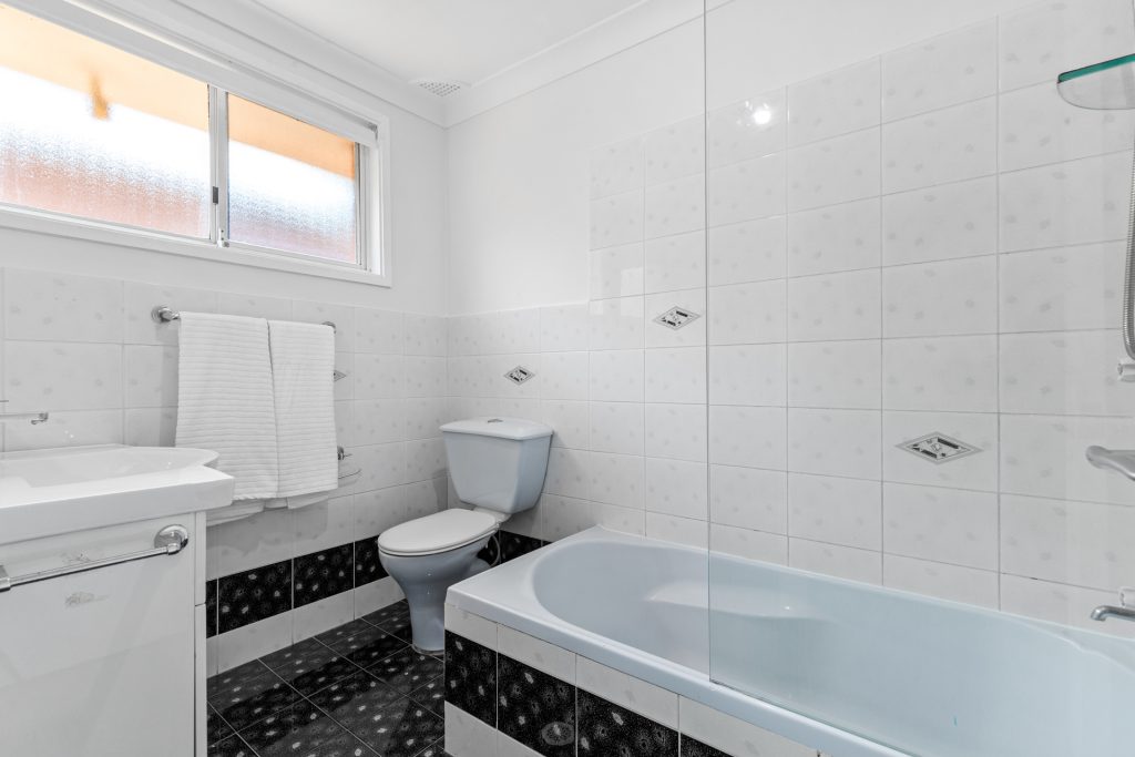 Sold - 39 Faulkland Crescent - New Property in Kings Park - Real Estate by Cindy Luu