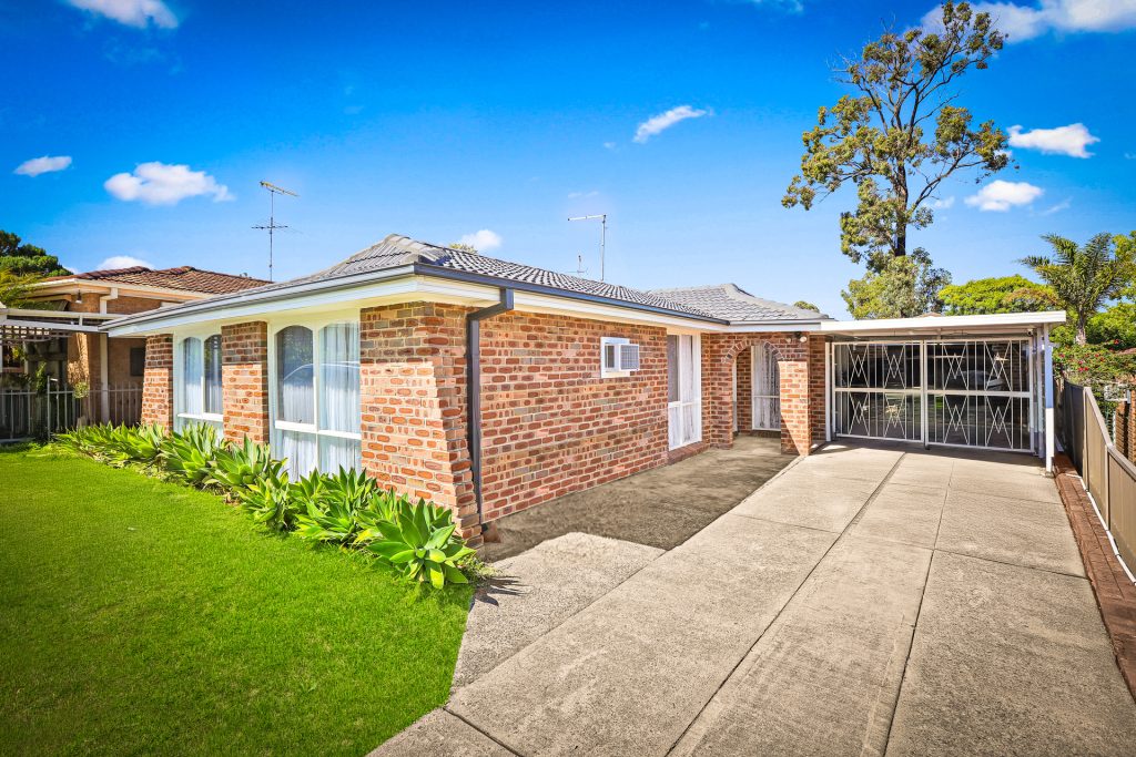 Sold - 34 Bluett Crescent - New Property in Doonside - Real Estate by Julie Grigg