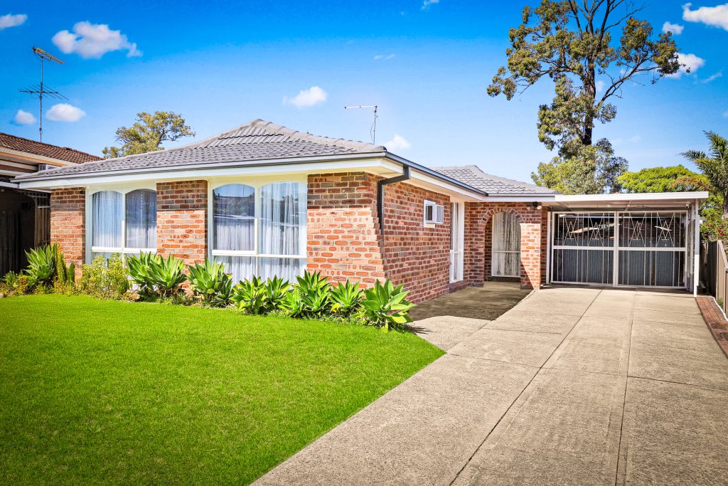 Sold - 34 Bluett Crescent - New Property in Doonside - Real Estate by Julie Grigg