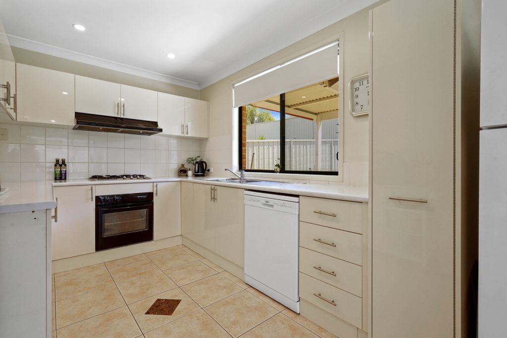Sold - 13 Honeyeater Terrace - New Property in Glenwood - Real Estate by Peter Pokorny