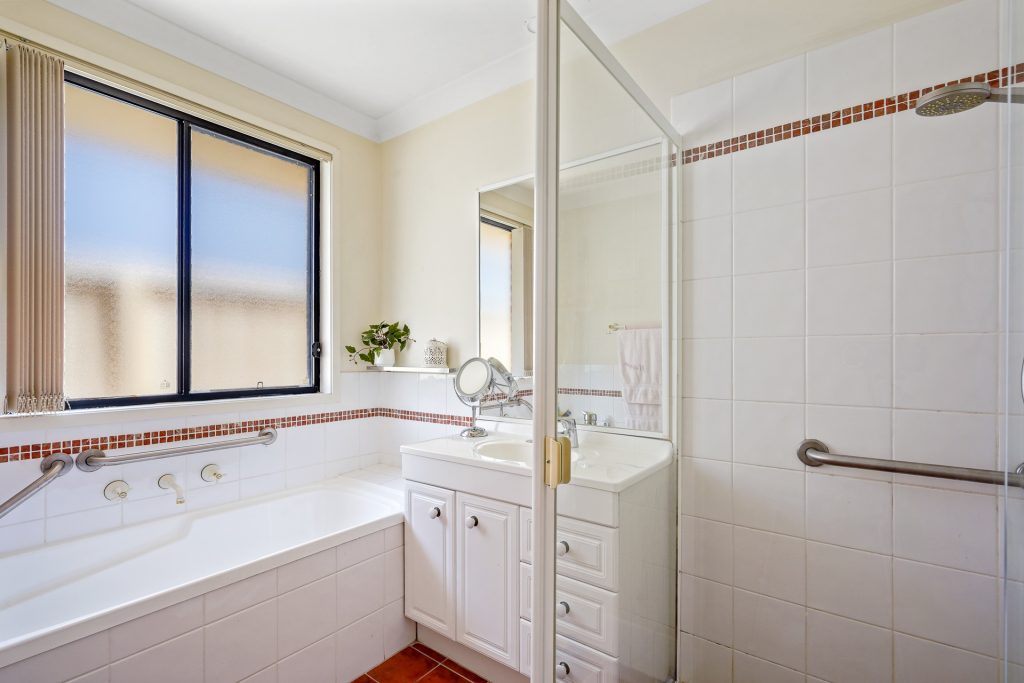 Sold - 13 Honeyeater Terrace - New Property in Glenwood - Real Estate by Peter Pokorny