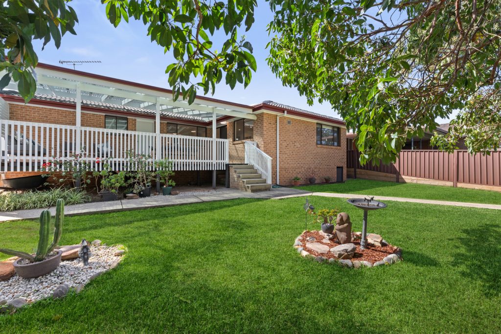 Sold - 15 Cleveley Avenue - New Property in Kings Langley - Real Estate by Kim McChlery