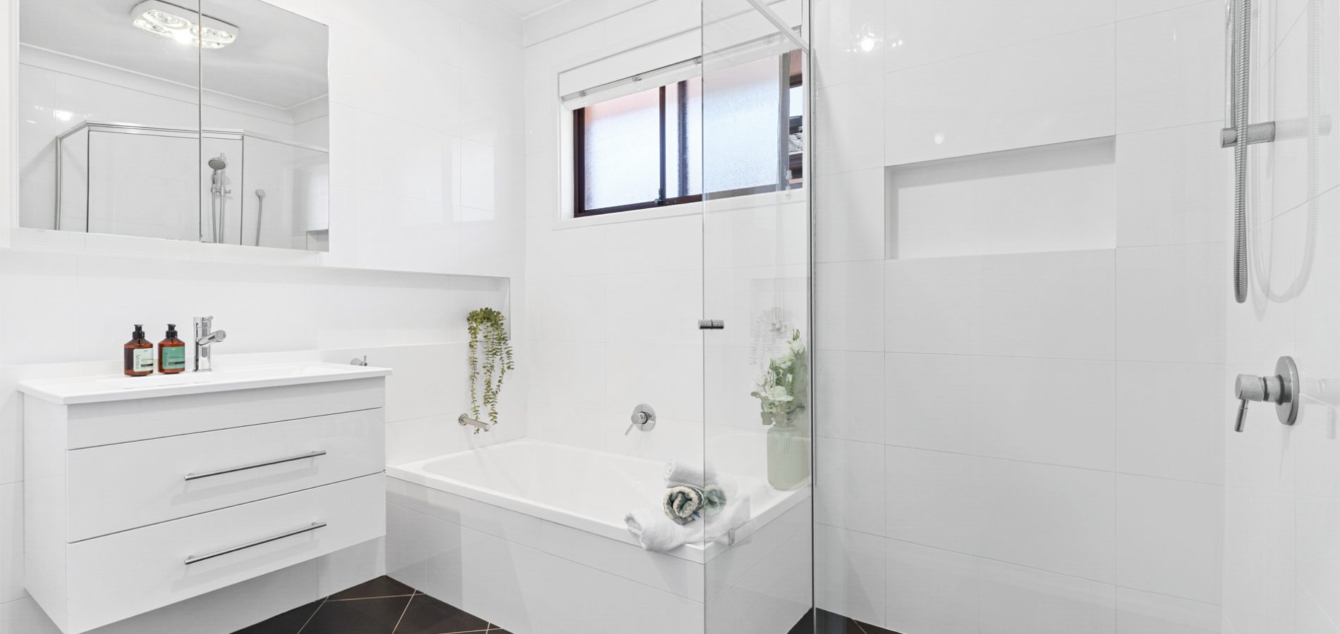 Sold - 15 Cleveley Avenue - New Property in Kings Langley - Real Estate by Kim McChlery