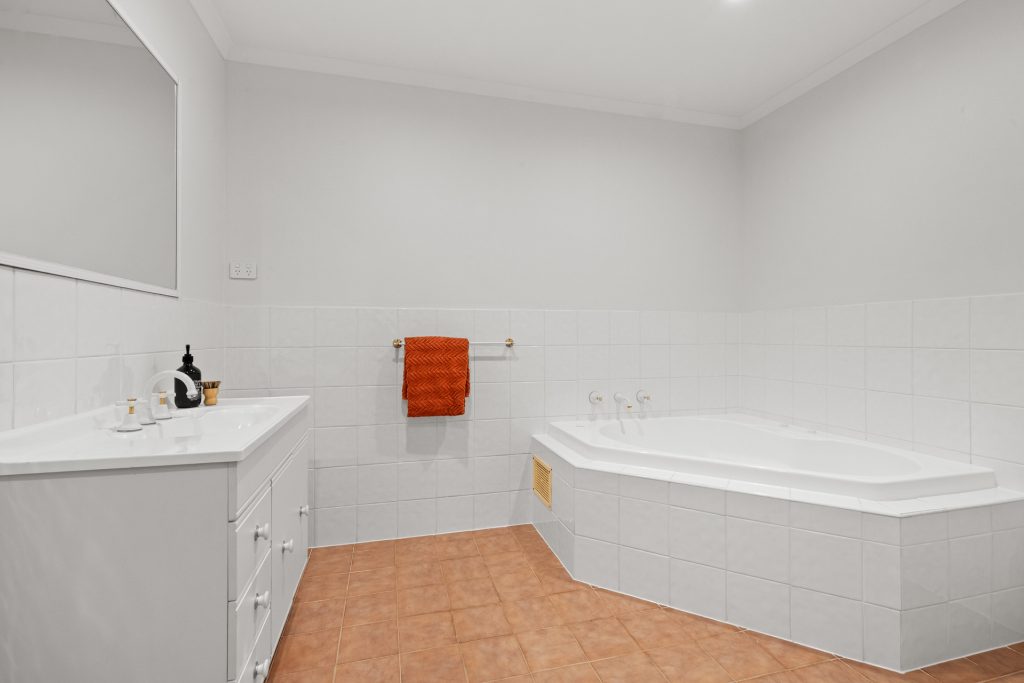 Sold - 6 Hallam Way - New Property in Cherrybrook - Real Estate by Peter Pokorny