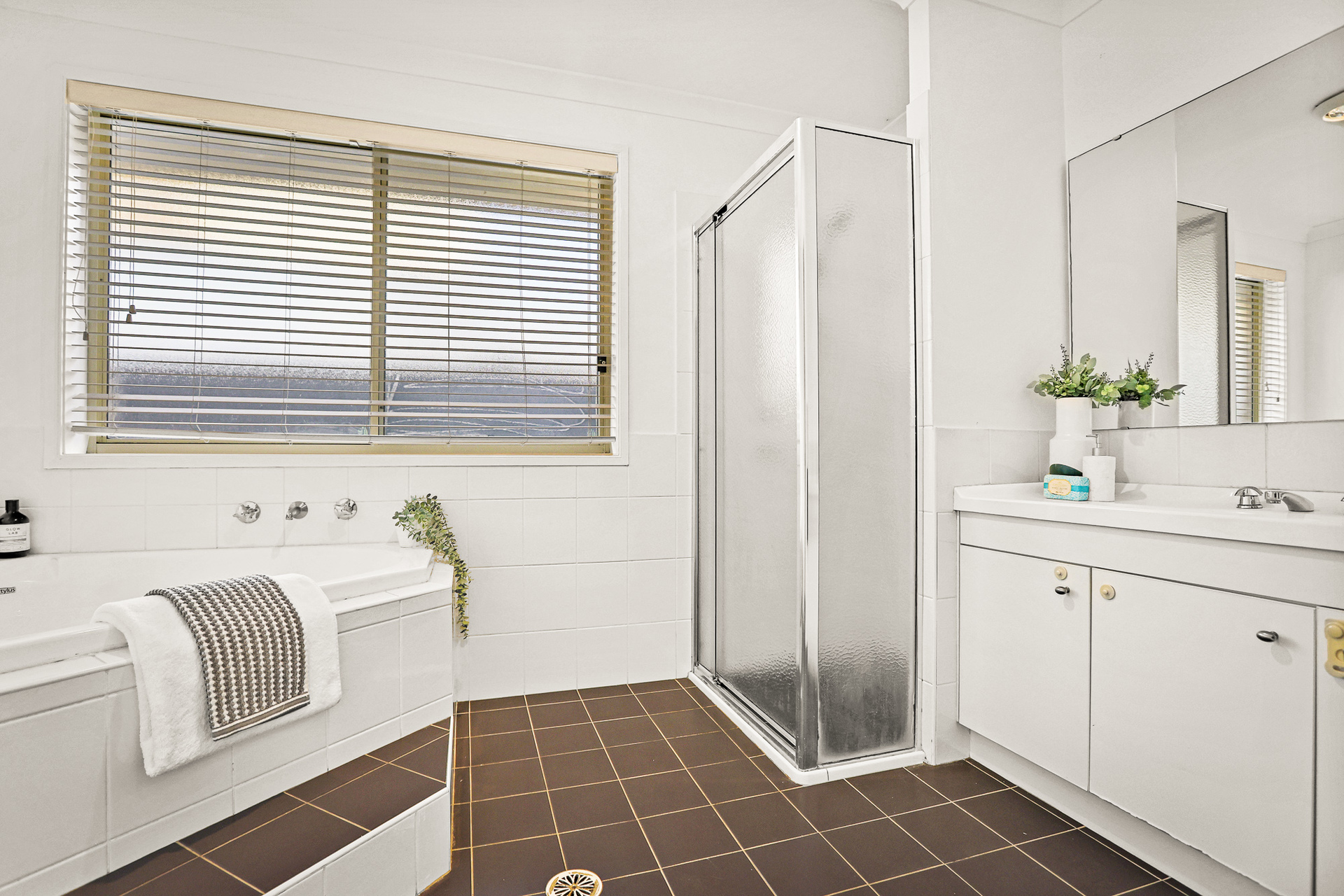 Sold - 20 Weeroona Place - New Property in Rouse Hill - Real Estate by Louis Stapleton
