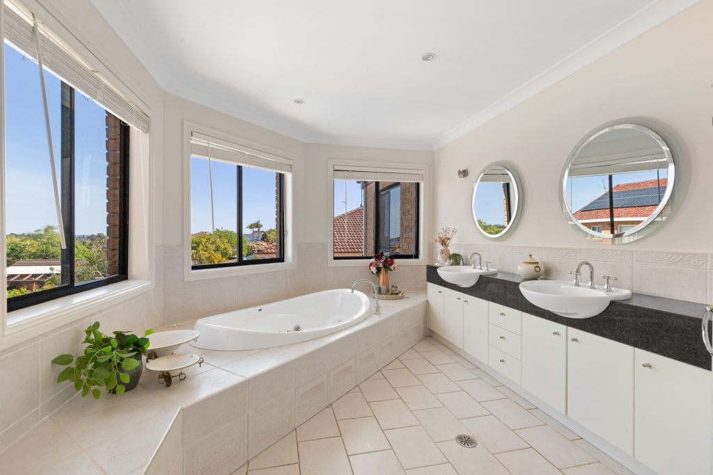 Sold - 15 Fitzgerald Way - New Property in Bella Vista - Real Estate by Kim McChlery