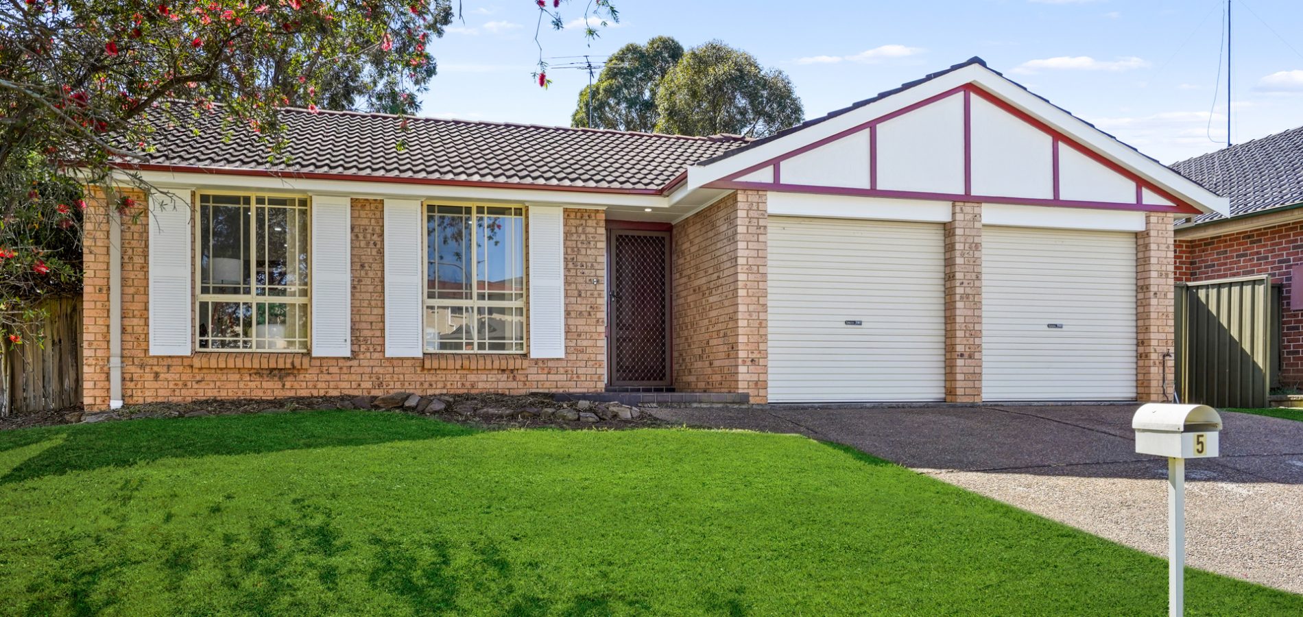 Sold - 5 Bursaria Crescent - New Property in Glenmore Park - Real Estate by Dianne Boros