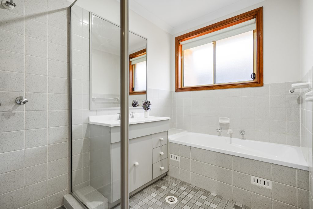 Sold - 5 Bursaria Crescent - New Property in Glenmore Park - Real Estate by Dianne Boros