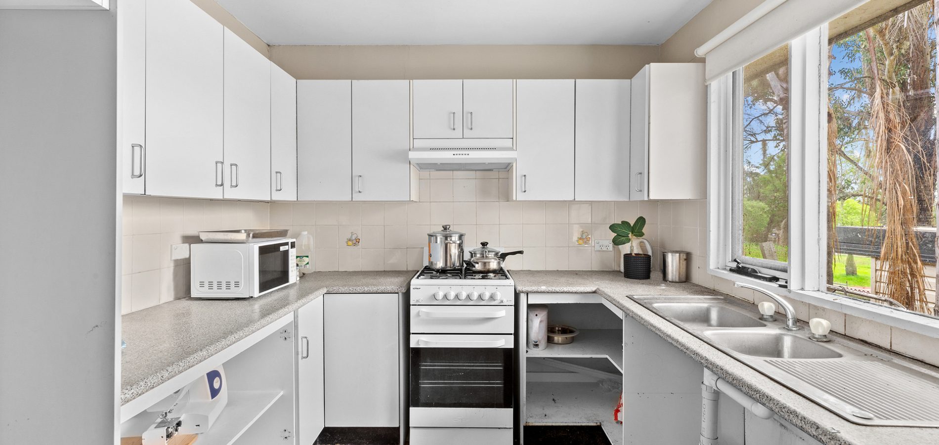 Sold - 655 & 655A Luxford Road - New Property in Bidwill - Real Estate by Peter Sutherland