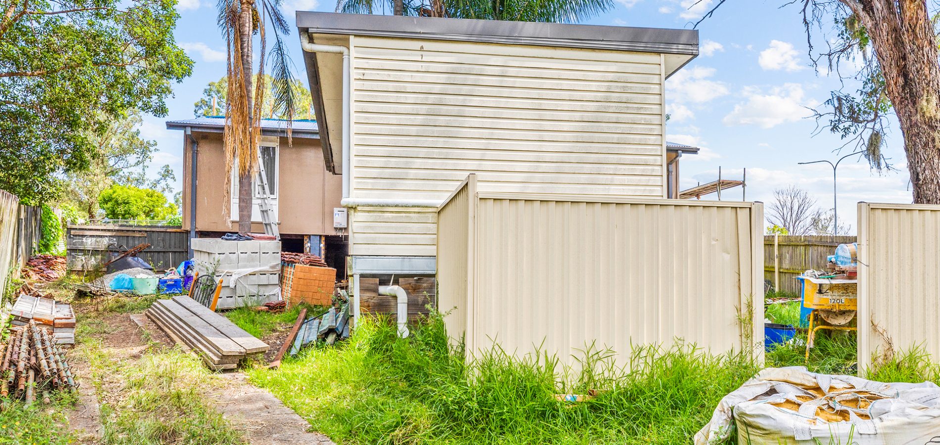 Sold - 655 & 655A Luxford Road - New Property in Bidwill - Real Estate by Peter Sutherland