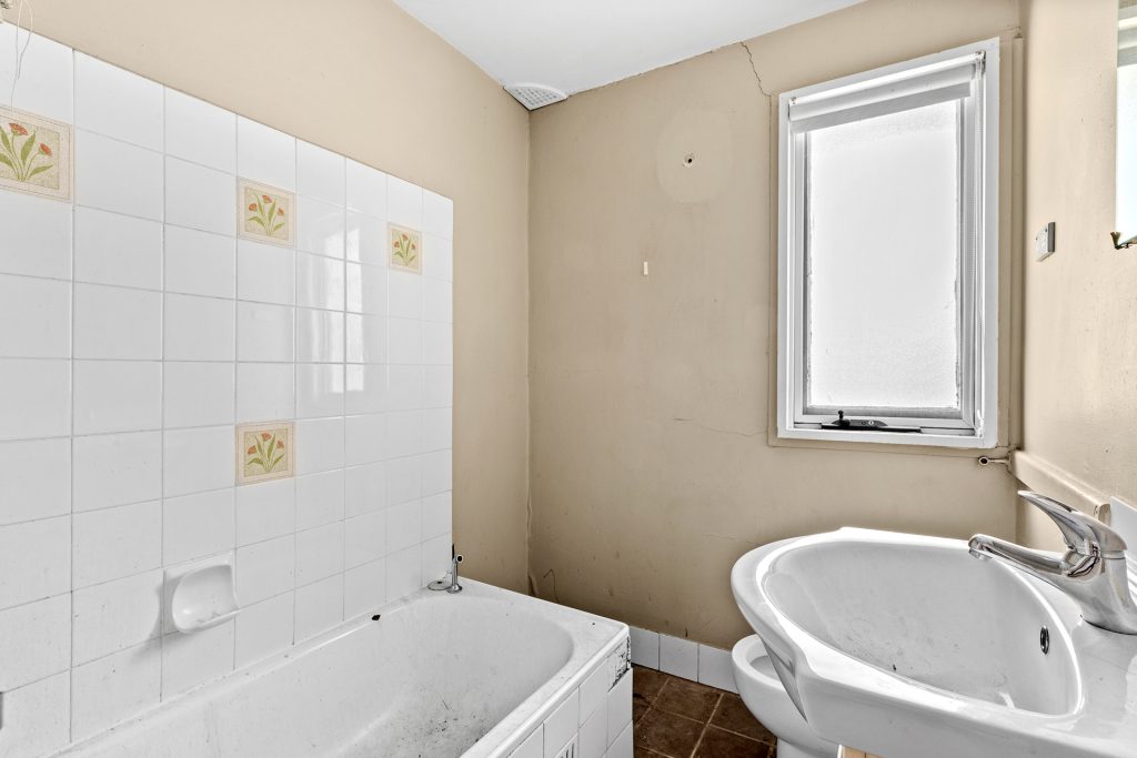 Sold - 655 & 655A Luxford Road - New Property in Bidwill - Real Estate by Peter Sutherland