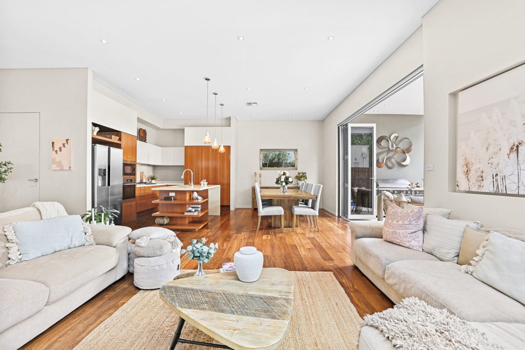 Sold - 10 The Pointe - New Property in Bella Vista - Real Estate by Maree McCrorie