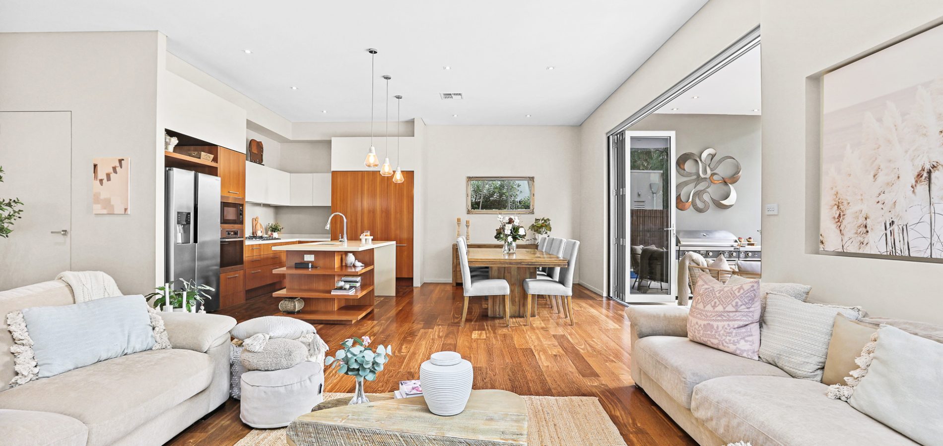 Sold - 10 The Pointe - New Property in Bella Vista - Real Estate by Maree McCrorie