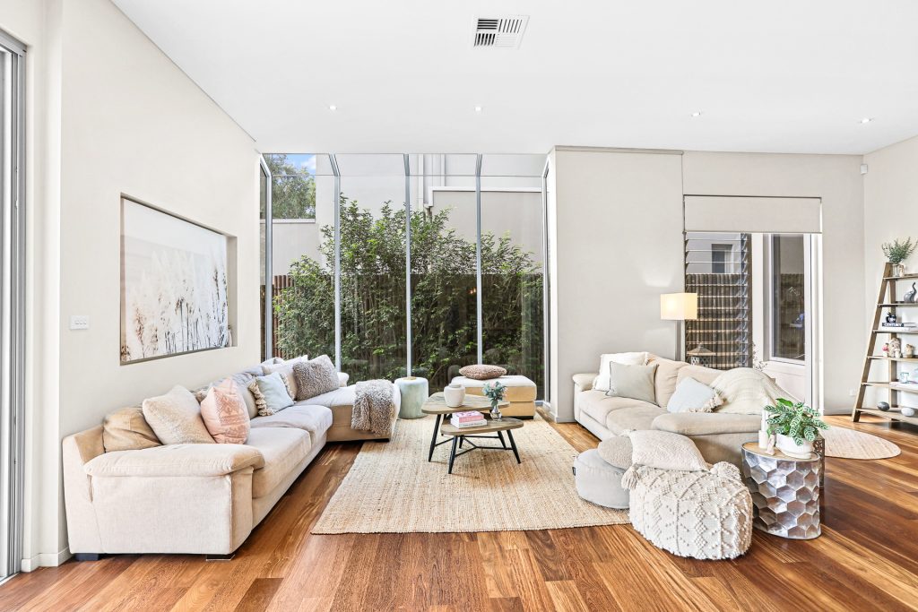 Sold - 10 The Pointe - New Property in Bella Vista - Real Estate by Maree McCrorie