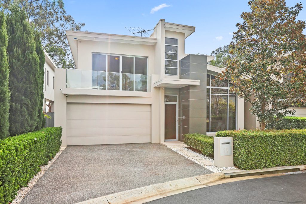 Sold - 10 The Pointe - New Property in Bella Vista - Real Estate by Maree McCrorie