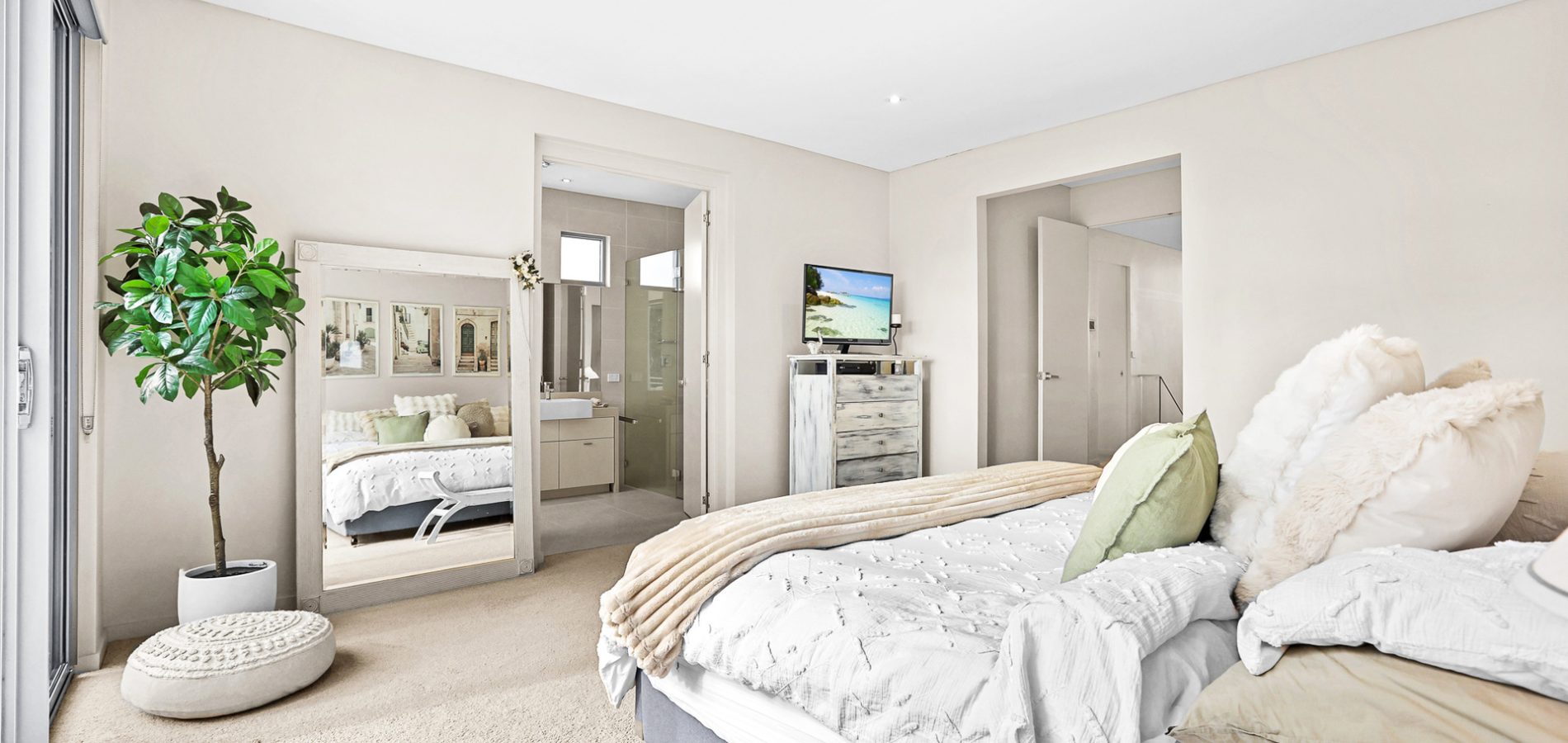 Sold - 10 The Pointe - New Property in Bella Vista - Real Estate by Maree McCrorie