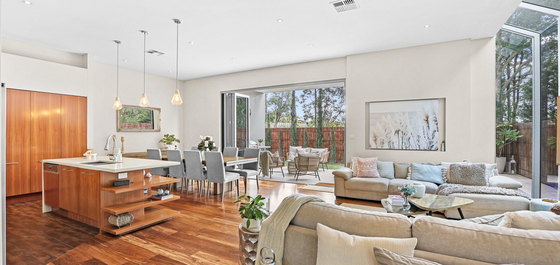 Sold - 10 The Pointe - New Property in Bella Vista - Real Estate by Maree McCrorie