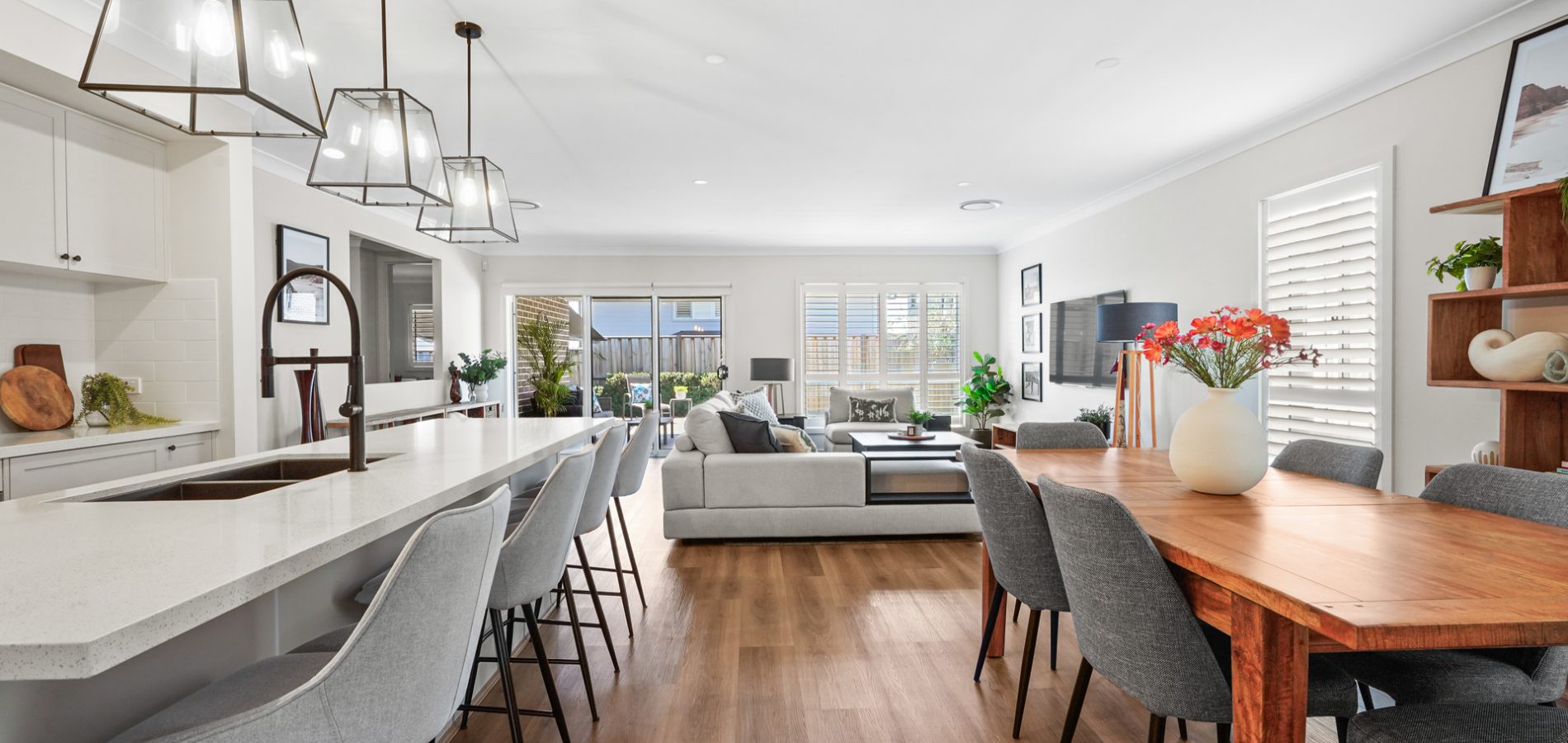 Sold - 15 Ventasso Street - New Property in Box Hill - Real Estate by Ryan Hawes
