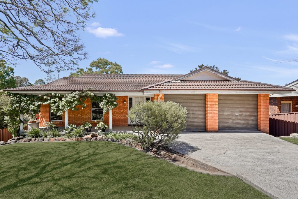 21 Holburn Crescent, Kings Langley